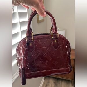 Louis Vuitton Alma BB vernis